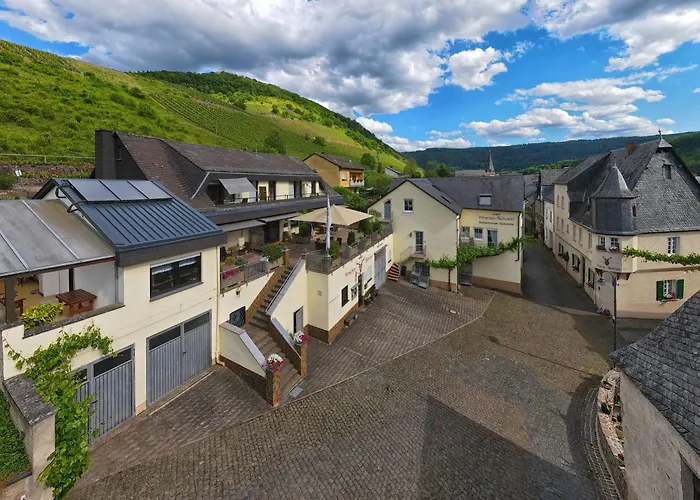 Hirschen-schuster * Mesenich