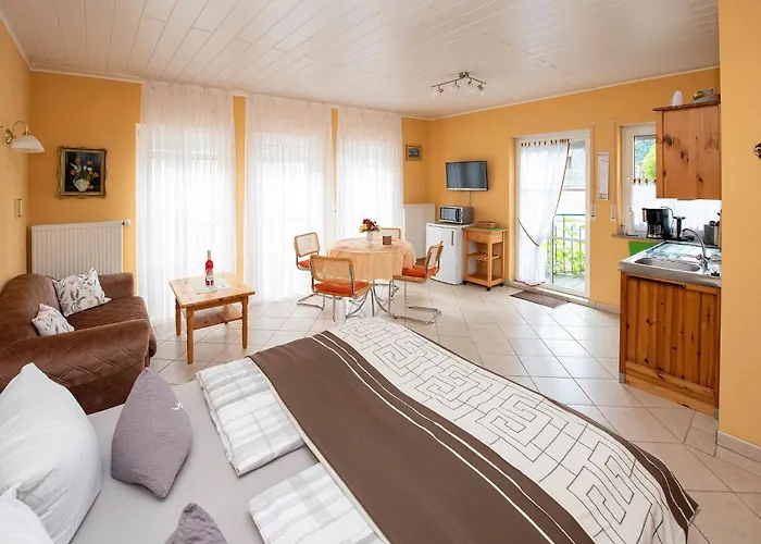 Hirschen-schuster Apartman Mesenich