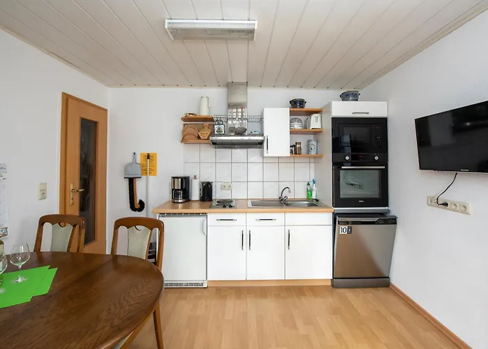 Hirschen-schuster * Mesenich